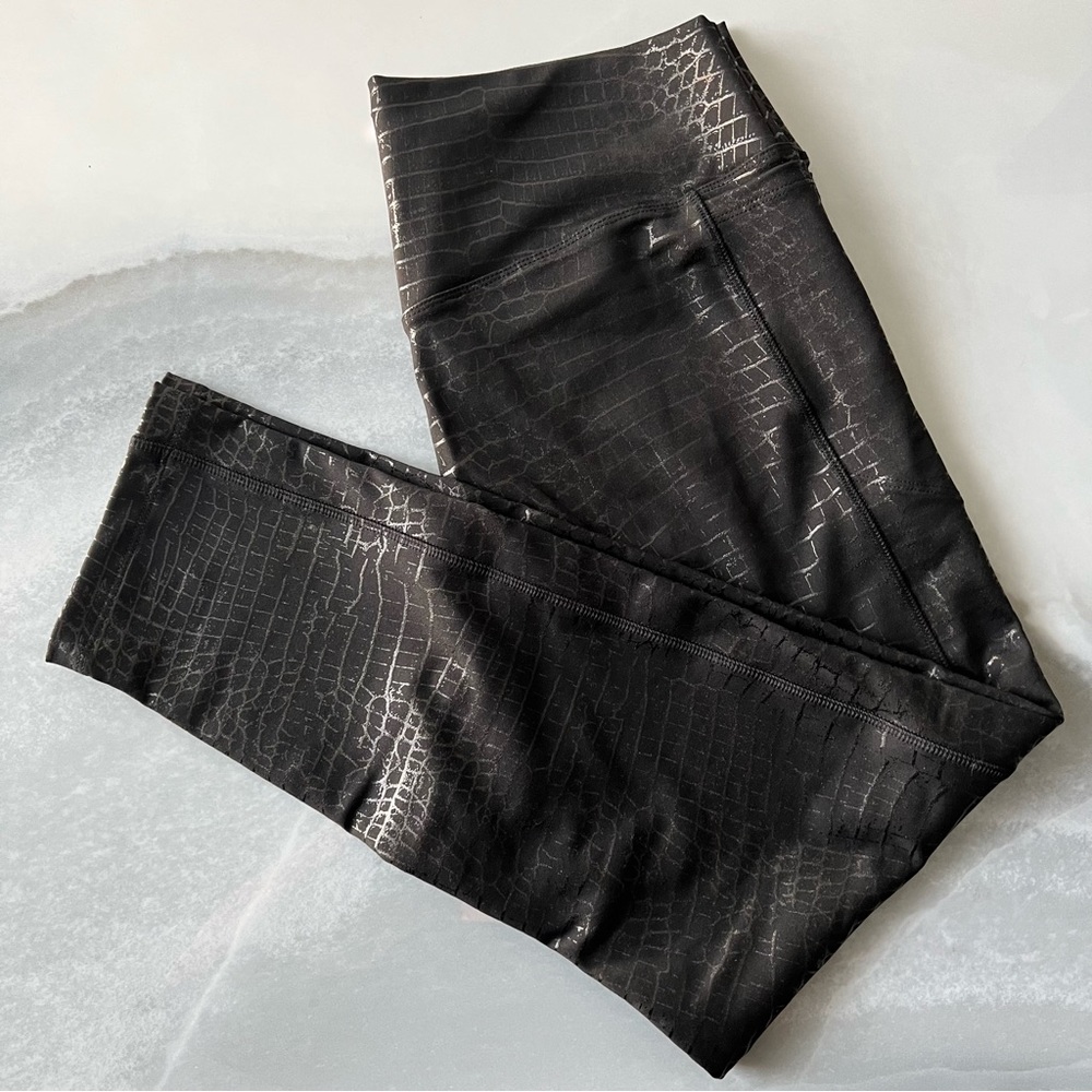NWT Victoria’s Secret PINK Ultimate V High Waist Leggings Size: XL